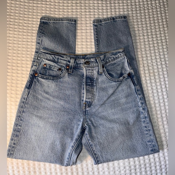 LEVI’S JEANS - Picture 3 of 6